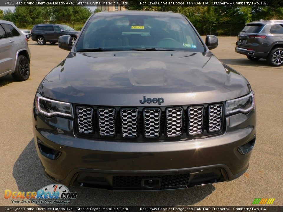 2021 Jeep Grand Cherokee Laredo 4x4 Granite Crystal Metallic / Black Photo #2