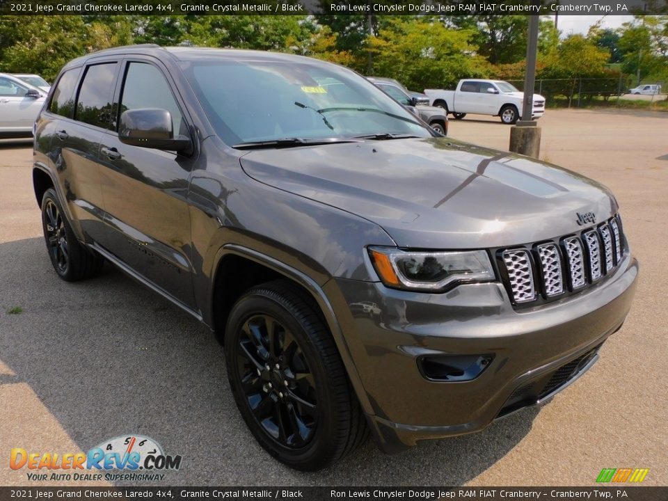 2021 Jeep Grand Cherokee Laredo 4x4 Granite Crystal Metallic / Black Photo #3