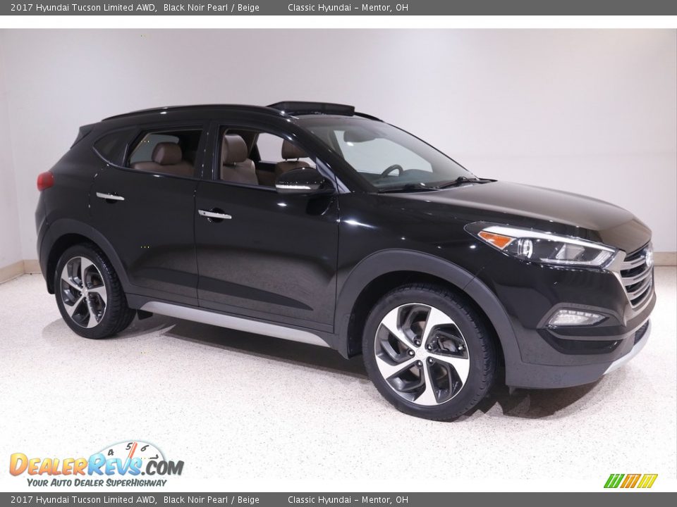 2017 Hyundai Tucson Limited AWD Black Noir Pearl / Beige Photo #1