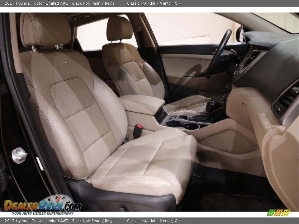 2017 Hyundai Tucson Limited AWD Black Noir Pearl / Beige Photo #15