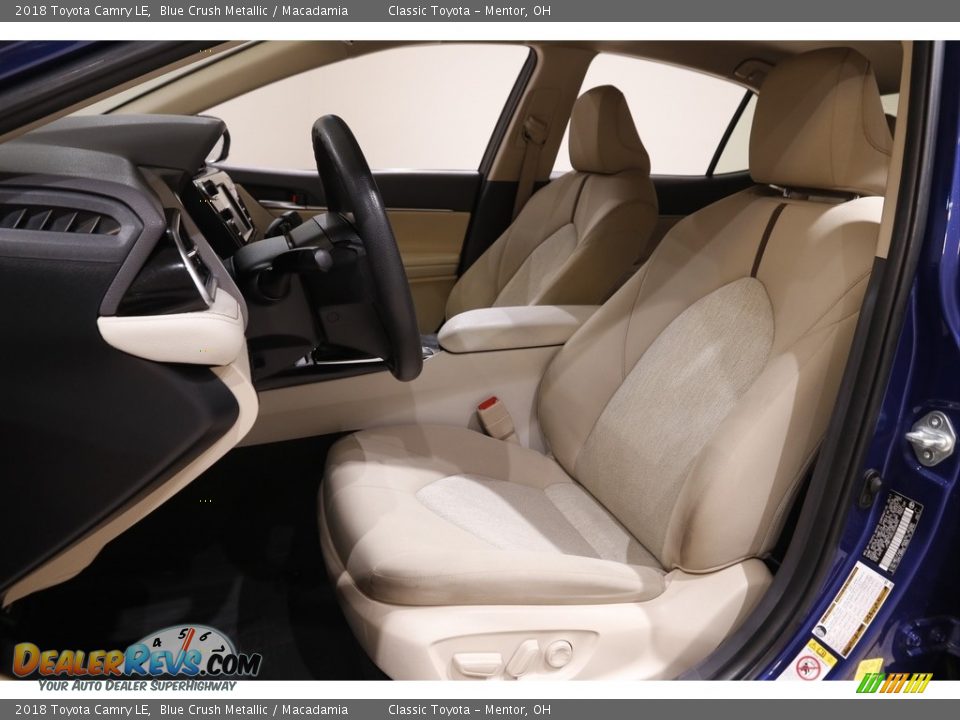 2018 Toyota Camry LE Blue Crush Metallic / Macadamia Photo #5