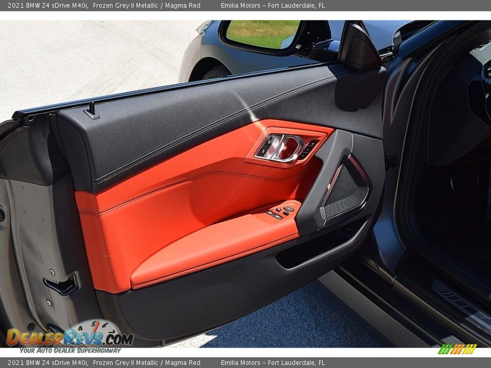 Door Panel of 2021 BMW Z4 sDrive M40i Photo #31