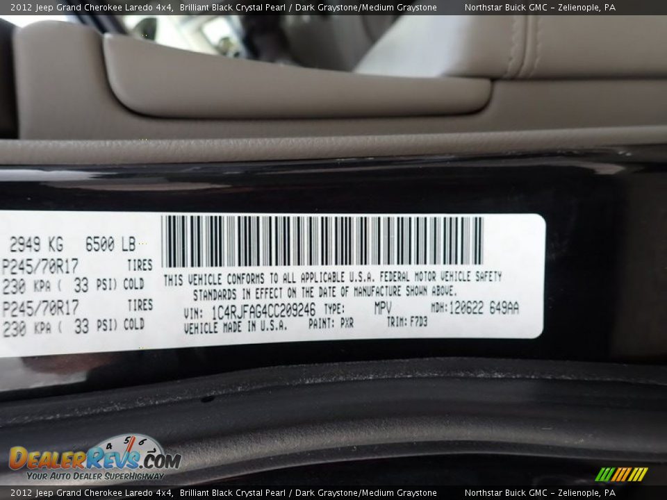 2012 Jeep Grand Cherokee Laredo 4x4 Brilliant Black Crystal Pearl / Dark Graystone/Medium Graystone Photo #15