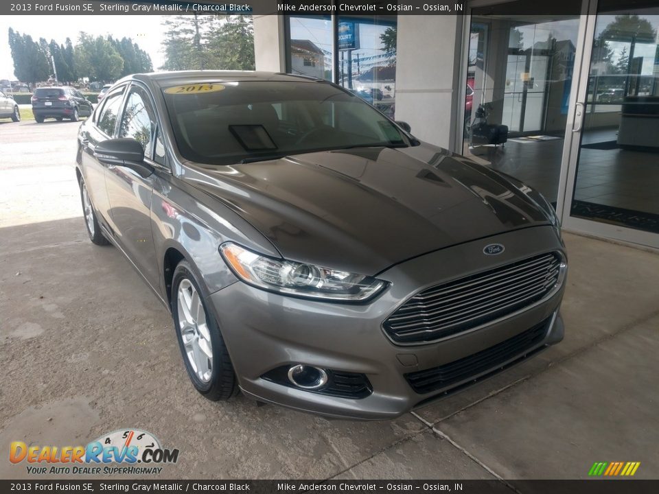 2013 Ford Fusion SE Sterling Gray Metallic / Charcoal Black Photo #2
