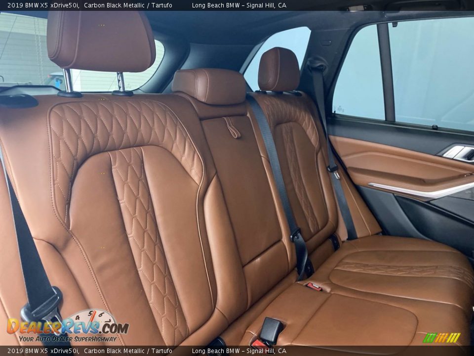 Rear Seat of 2019 BMW X5 xDrive50i Photo #36