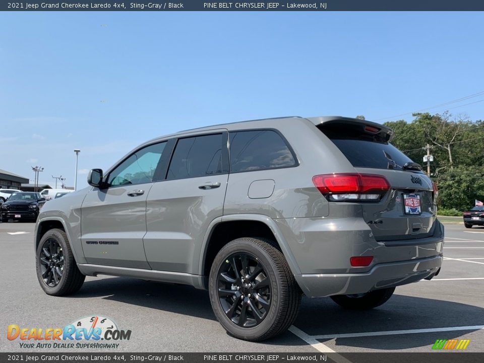 2021 Jeep Grand Cherokee Laredo 4x4 Sting-Gray / Black Photo #6