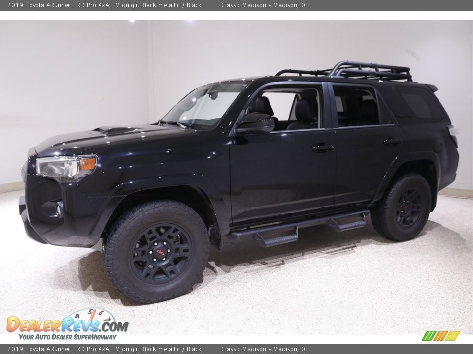 2019 Toyota 4Runner TRD Pro 4x4 Midnight Black metallic / Black Photo #3