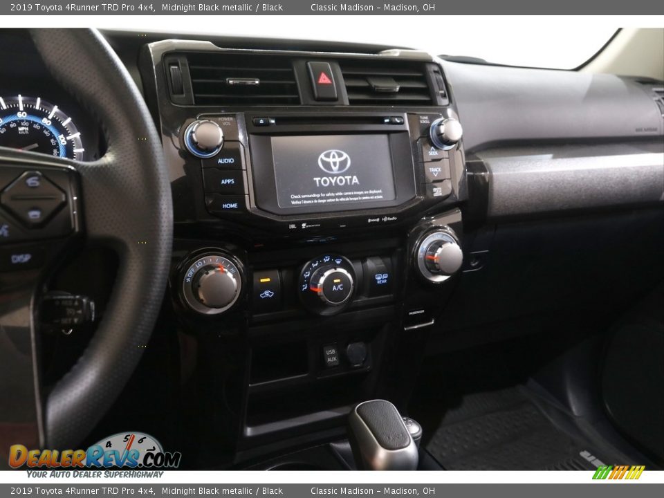 2019 Toyota 4Runner TRD Pro 4x4 Midnight Black metallic / Black Photo #9