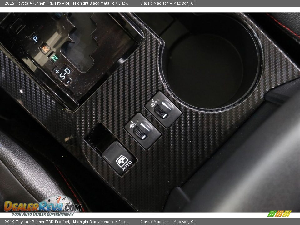 2019 Toyota 4Runner TRD Pro 4x4 Midnight Black metallic / Black Photo #15