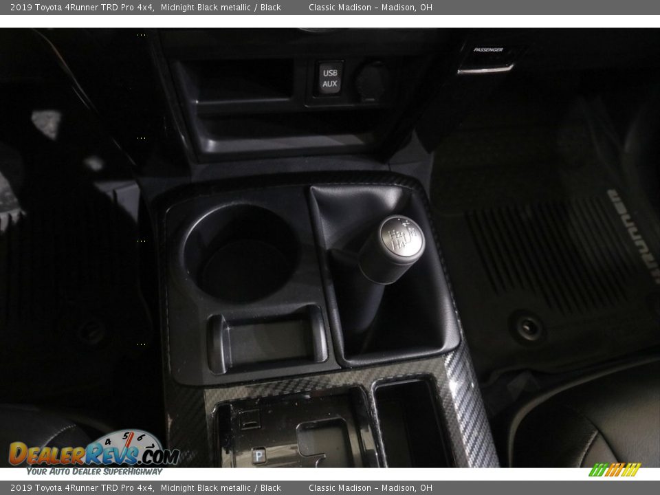 2019 Toyota 4Runner TRD Pro 4x4 Midnight Black metallic / Black Photo #16