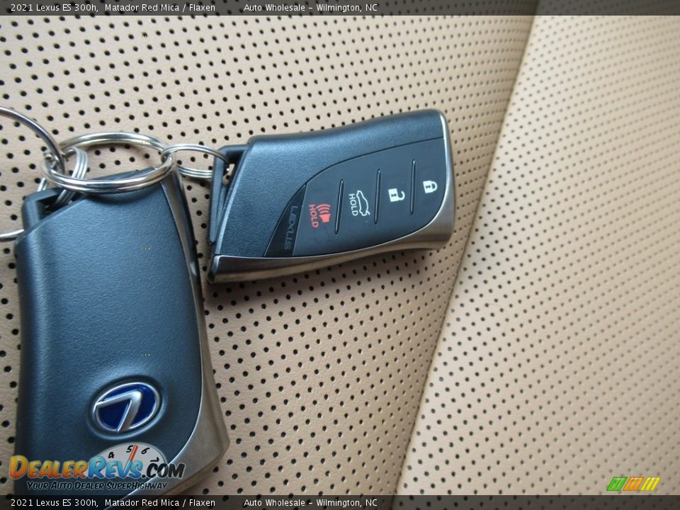 2021 Lexus ES 300h Matador Red Mica / Flaxen Photo #20
