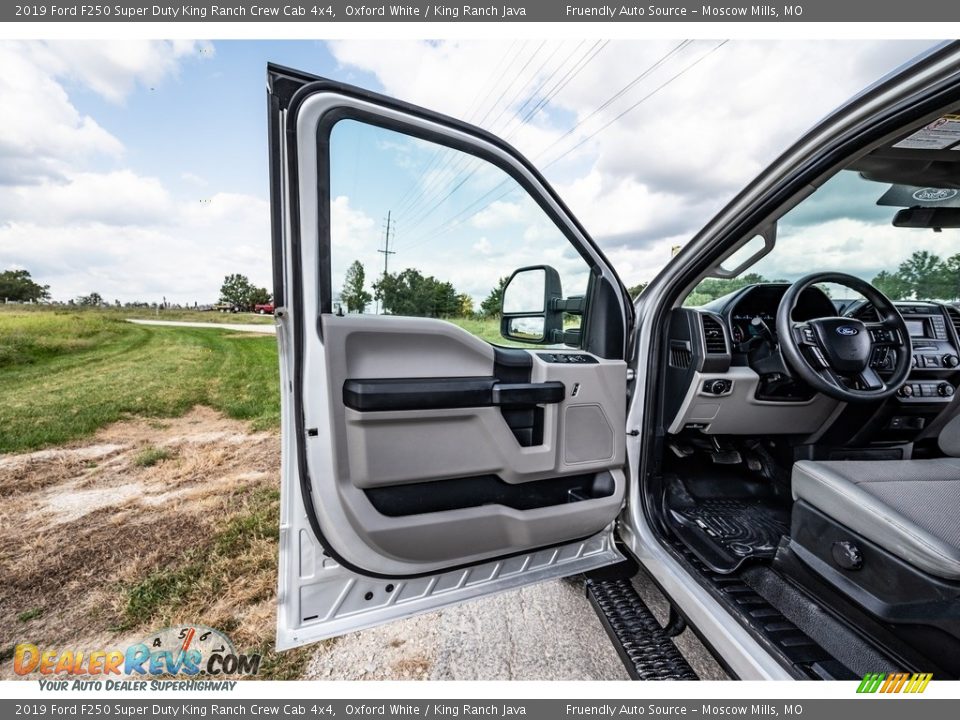 2019 Ford F250 Super Duty King Ranch Crew Cab 4x4 Oxford White / King Ranch Java Photo #21