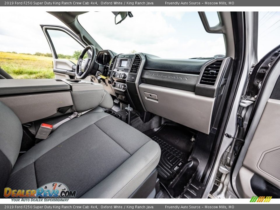 2019 Ford F250 Super Duty King Ranch Crew Cab 4x4 Oxford White / King Ranch Java Photo #28
