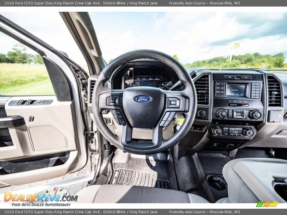 2019 Ford F250 Super Duty King Ranch Crew Cab 4x4 Oxford White / King Ranch Java Photo #33