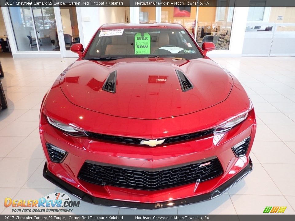 2017 Chevrolet Camaro SS Coupe Garnet Red Tintcoat / Kalahari Photo #11