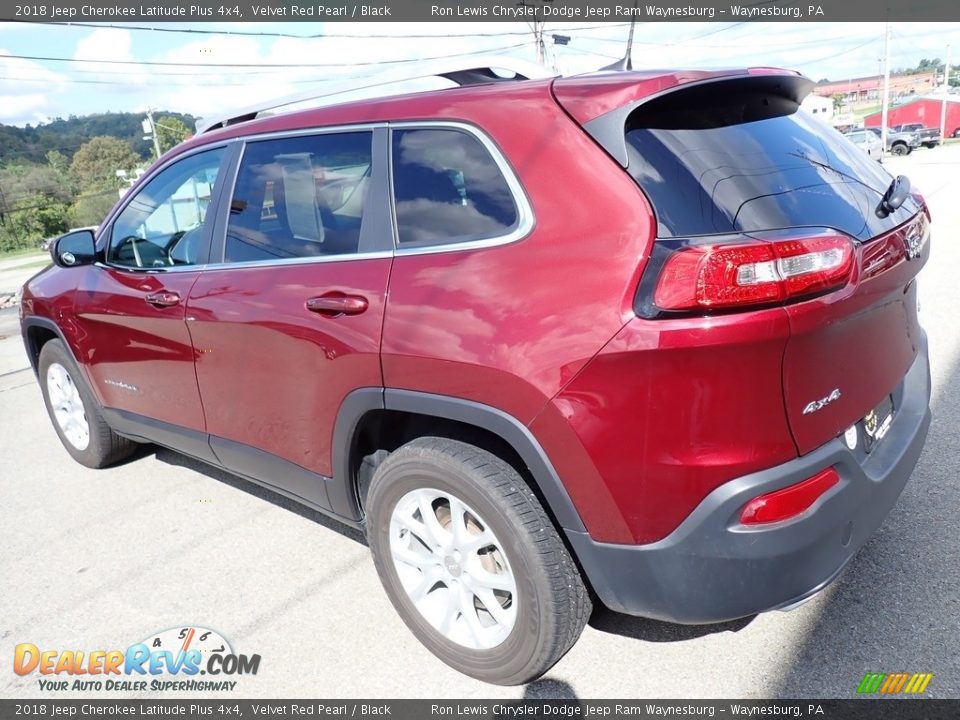 2018 Jeep Cherokee Latitude Plus 4x4 Velvet Red Pearl / Black Photo #3