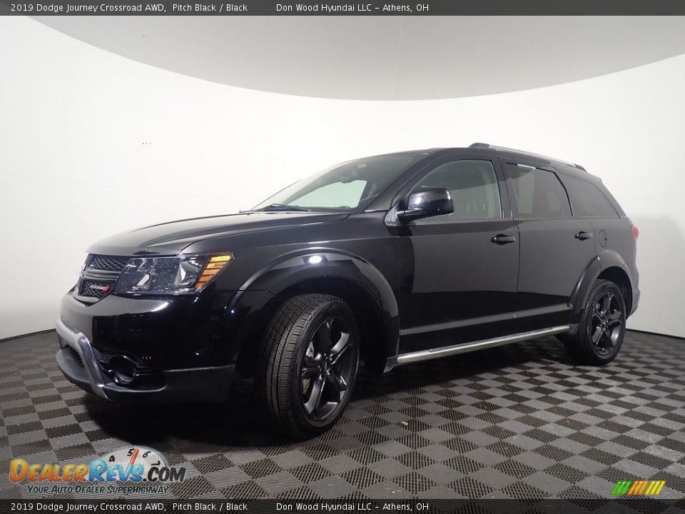 2019 Dodge Journey Crossroad AWD Pitch Black / Black Photo #8