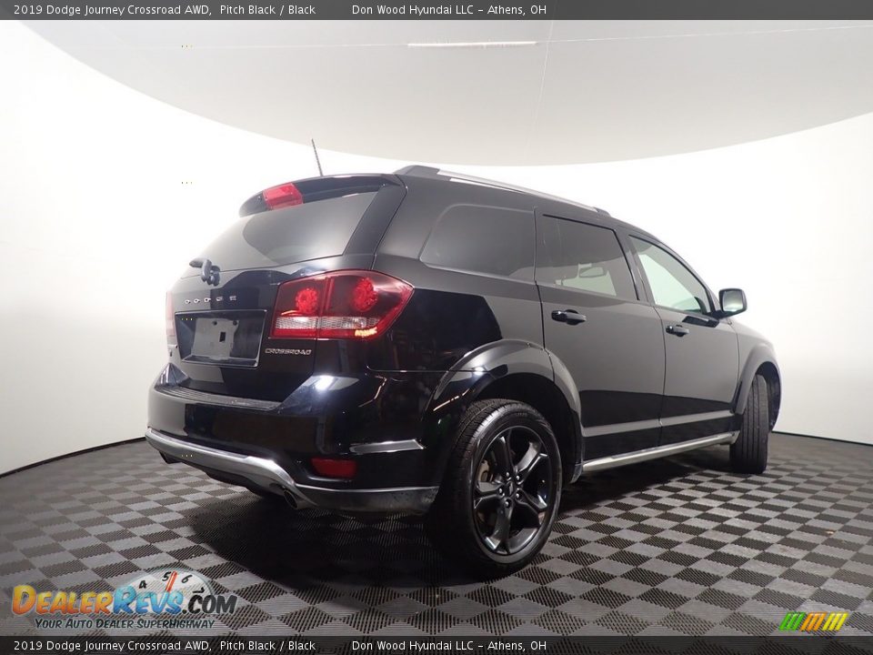 2019 Dodge Journey Crossroad AWD Pitch Black / Black Photo #16