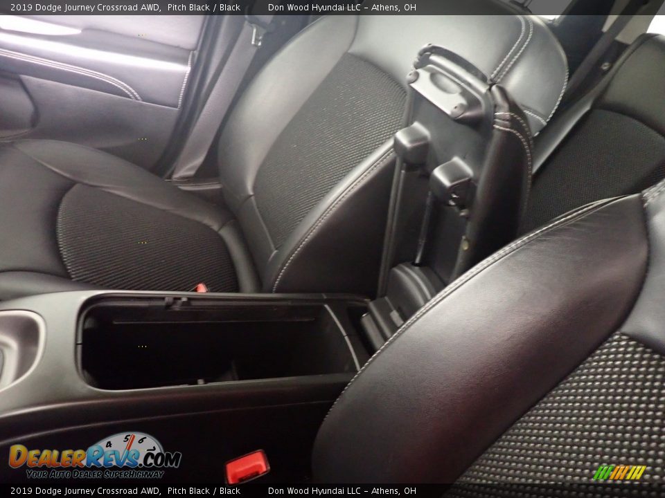 2019 Dodge Journey Crossroad AWD Pitch Black / Black Photo #32
