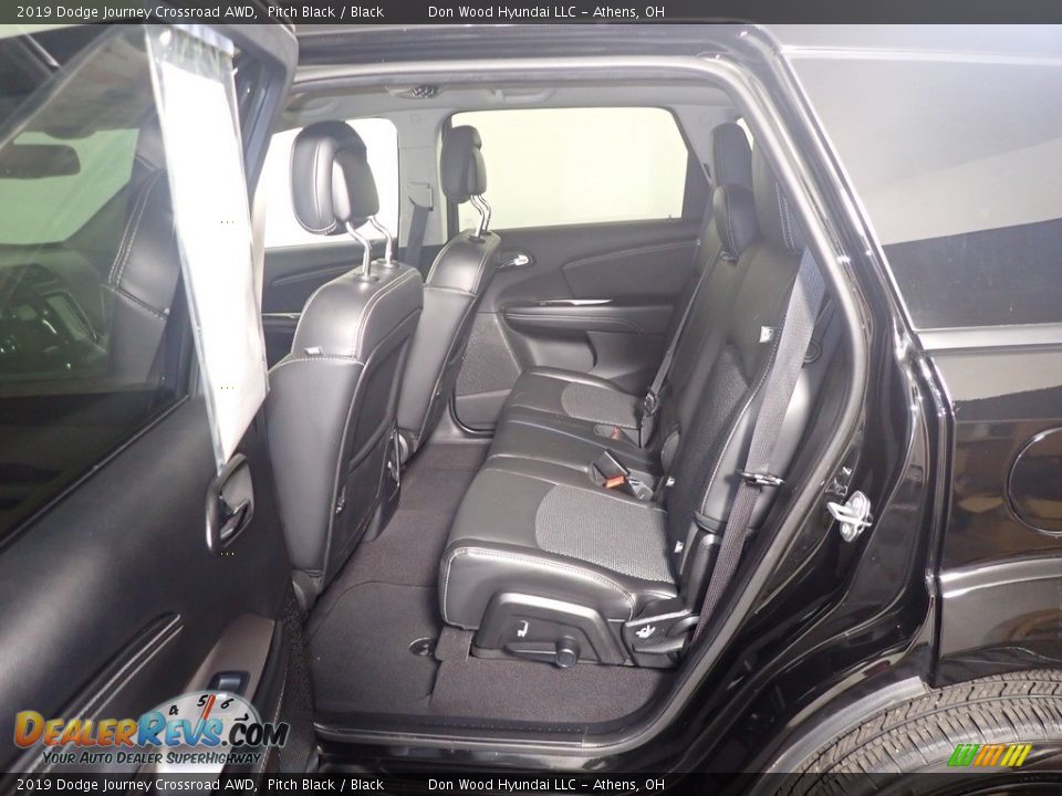 2019 Dodge Journey Crossroad AWD Pitch Black / Black Photo #34