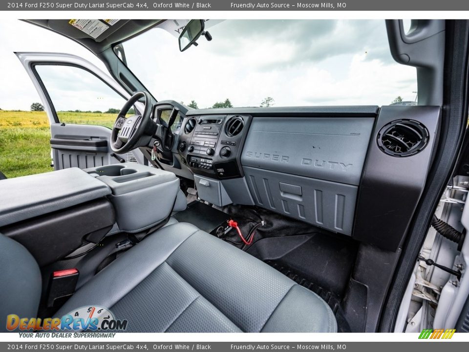 2014 Ford F250 Super Duty Lariat SuperCab 4x4 Oxford White / Black Photo #29
