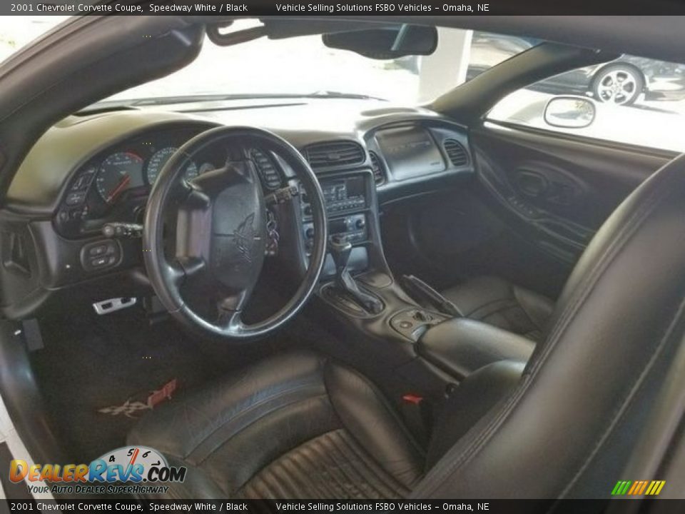 2001 Chevrolet Corvette Coupe Speedway White / Black Photo #3