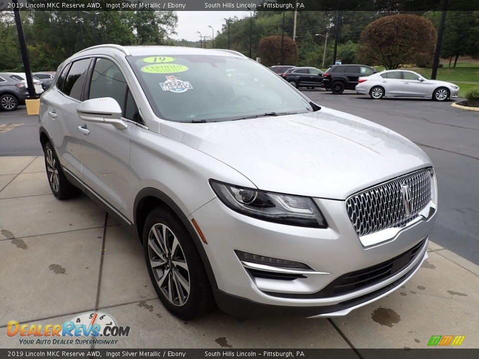 Front 3/4 View of 2019 Lincoln MKC Reserve AWD Photo #8