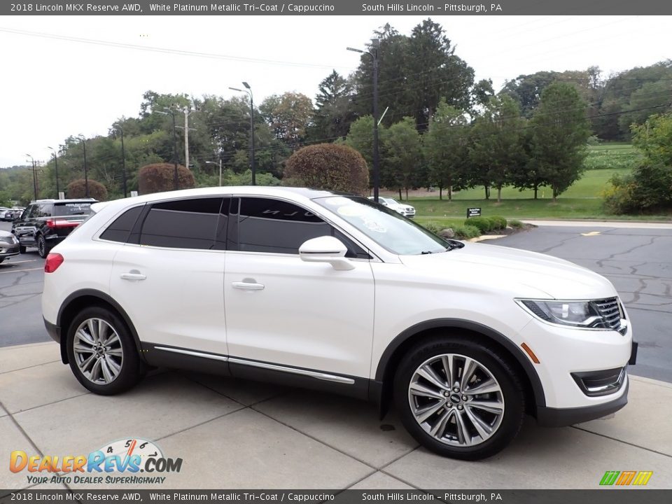 Front 3/4 View of 2018 Lincoln MKX Reserve AWD Photo #7