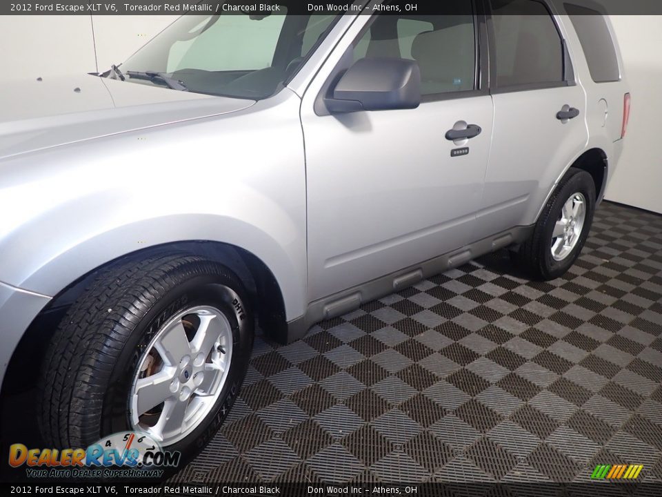 2012 Ford Escape XLT V6 Toreador Red Metallic / Charcoal Black Photo #9