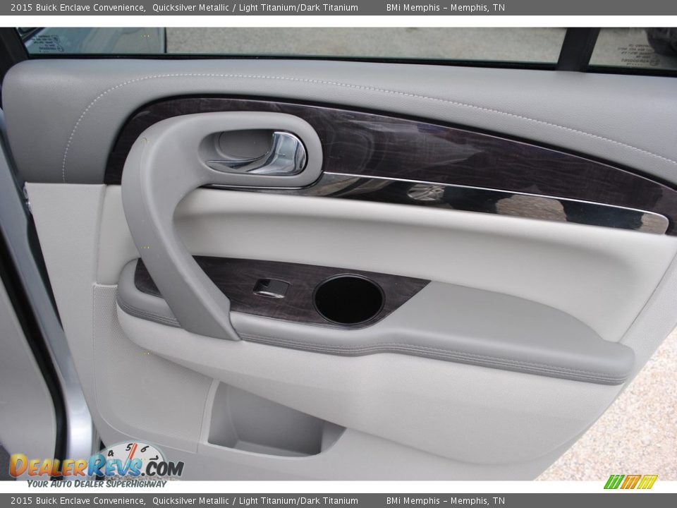 Door Panel of 2015 Buick Enclave Convenience Photo #26