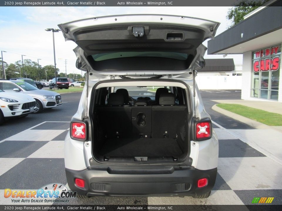 2020 Jeep Renegade Latitude 4x4 Glacier Metallic / Black Photo #5