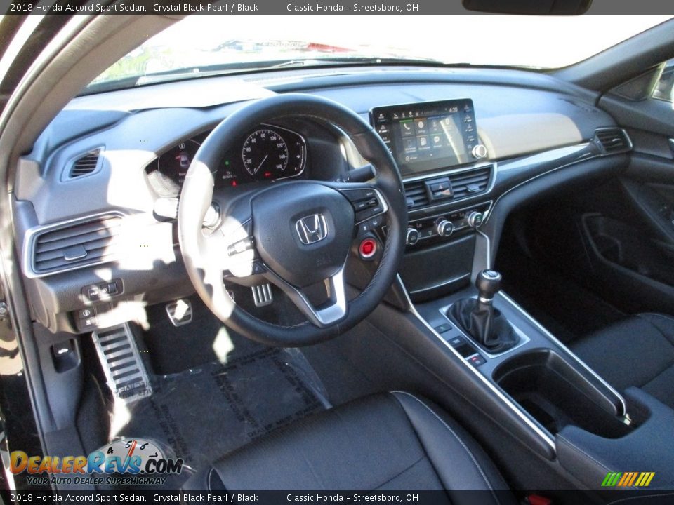 Dashboard of 2018 Honda Accord Sport Sedan Photo #26