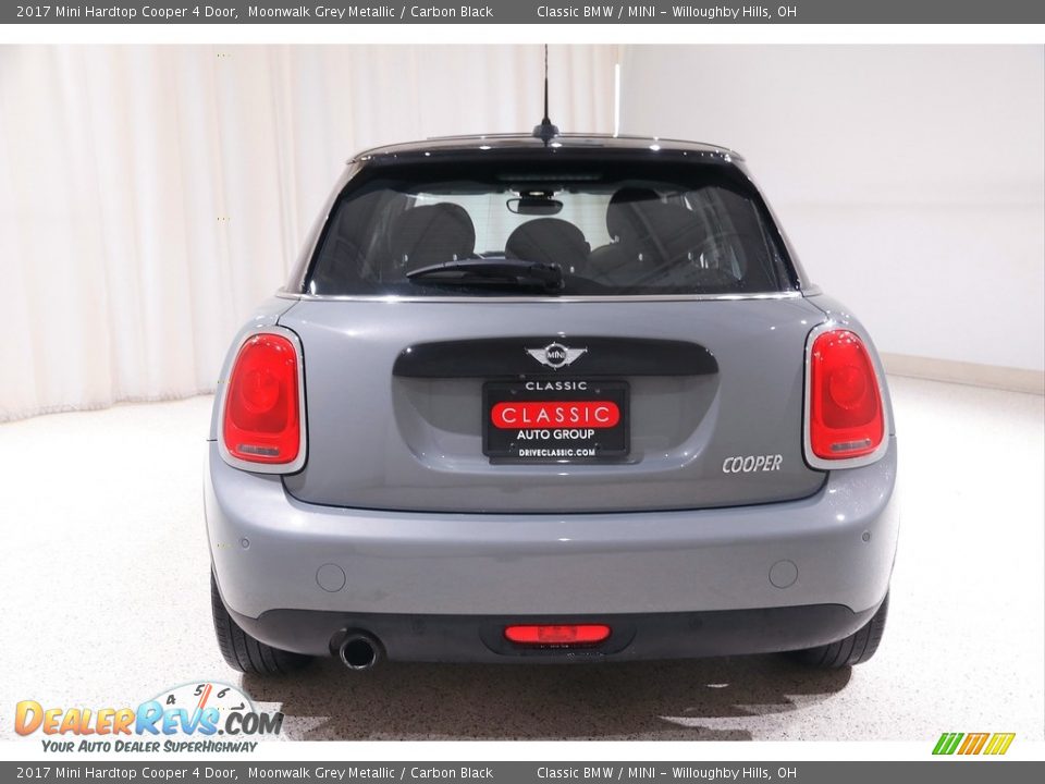 2017 Mini Hardtop Cooper 4 Door Moonwalk Grey Metallic / Carbon Black Photo #17