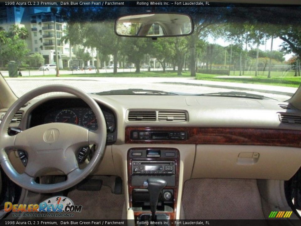 Dashboard of 1998 Acura CL 2.3 Premium Photo #6