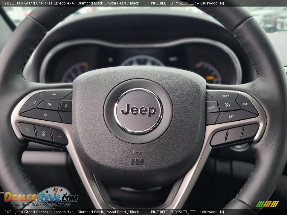 2021 Jeep Grand Cherokee Laredo 4x4 Steering Wheel Photo #12