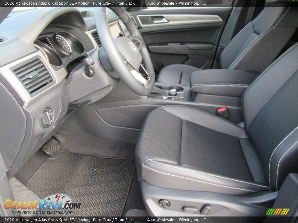 2020 Volkswagen Atlas Cross Sport SE 4Motion Pure Gray / Titan Black Photo #10