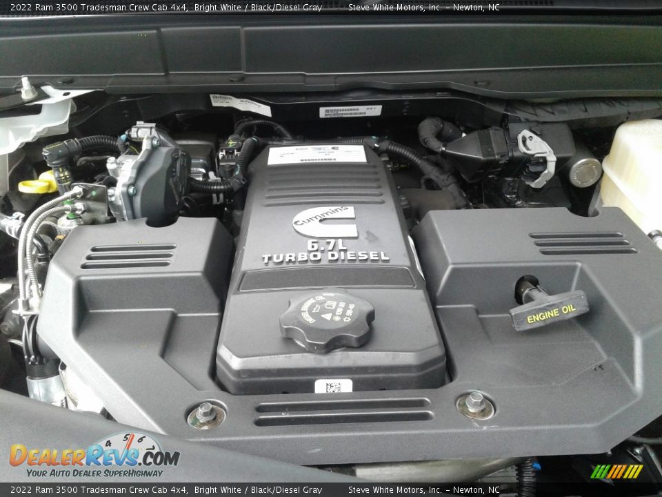2022 Ram 3500 Tradesman Crew Cab 4x4 Bright White / Black/Diesel Gray Photo #10