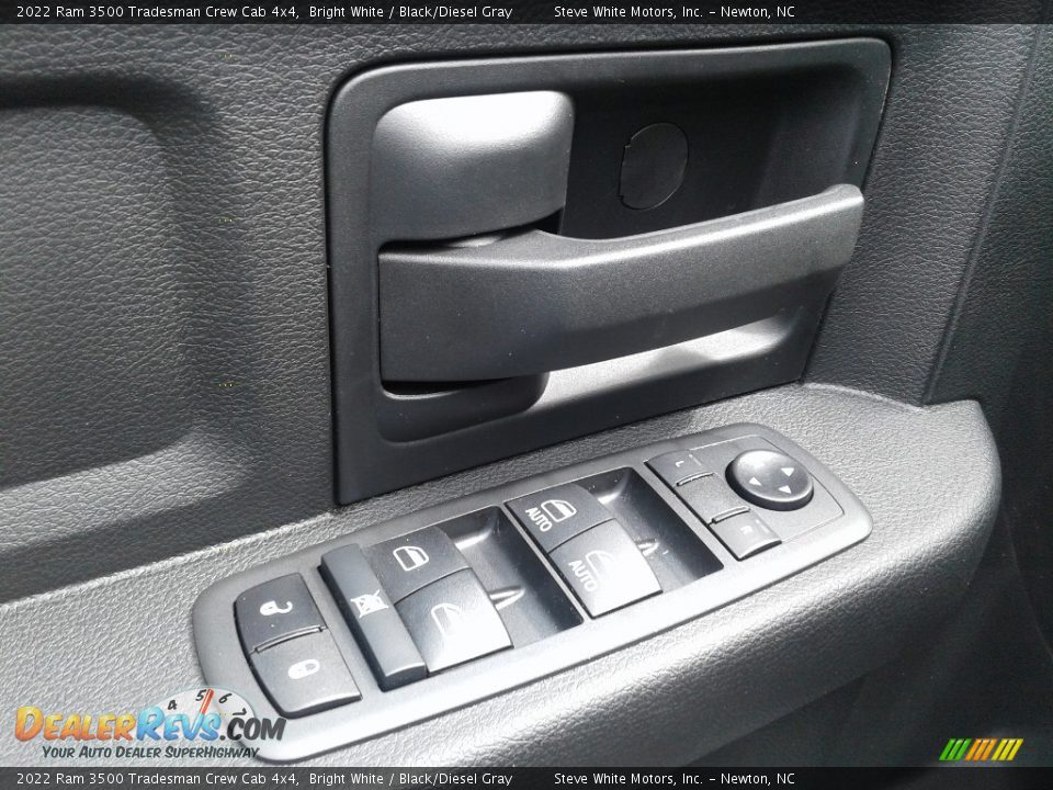 2022 Ram 3500 Tradesman Crew Cab 4x4 Bright White / Black/Diesel Gray Photo #12