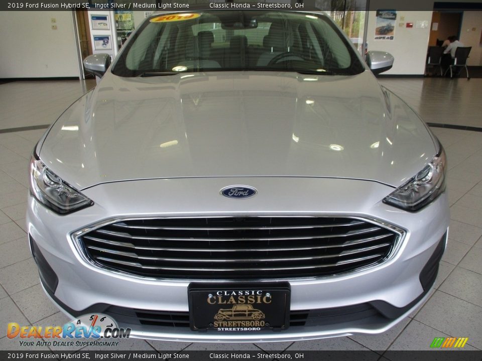 2019 Ford Fusion Hybrid SE Ingot Silver / Medium Light Stone Photo #2