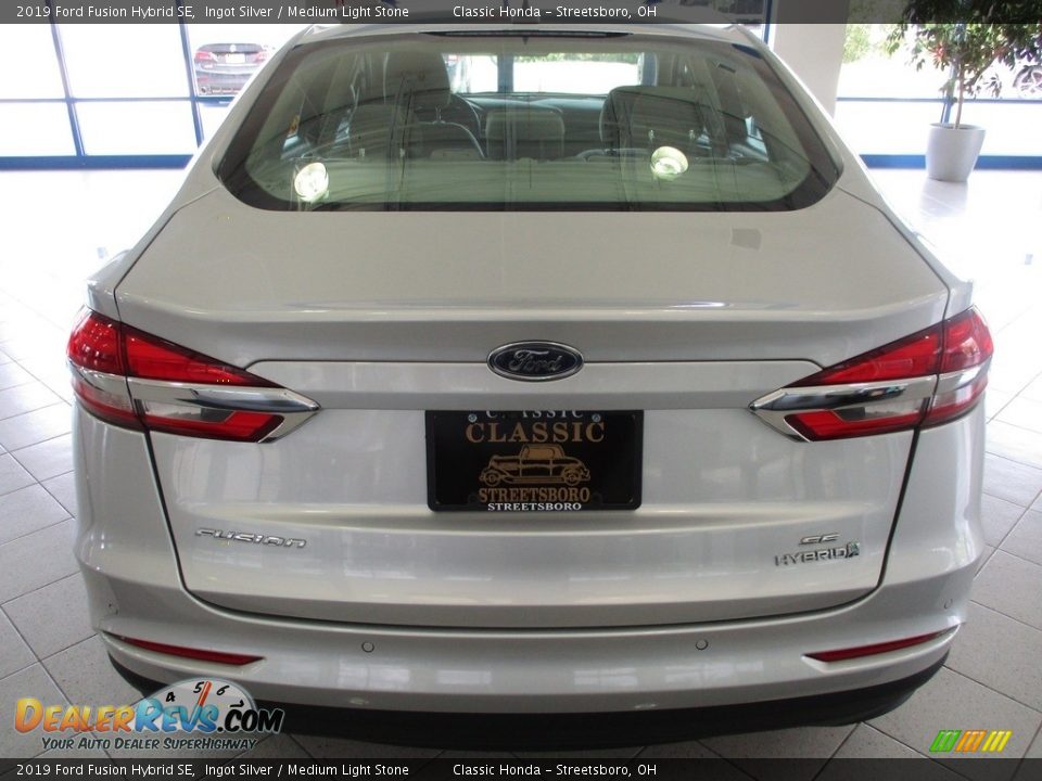 2019 Ford Fusion Hybrid SE Ingot Silver / Medium Light Stone Photo #8