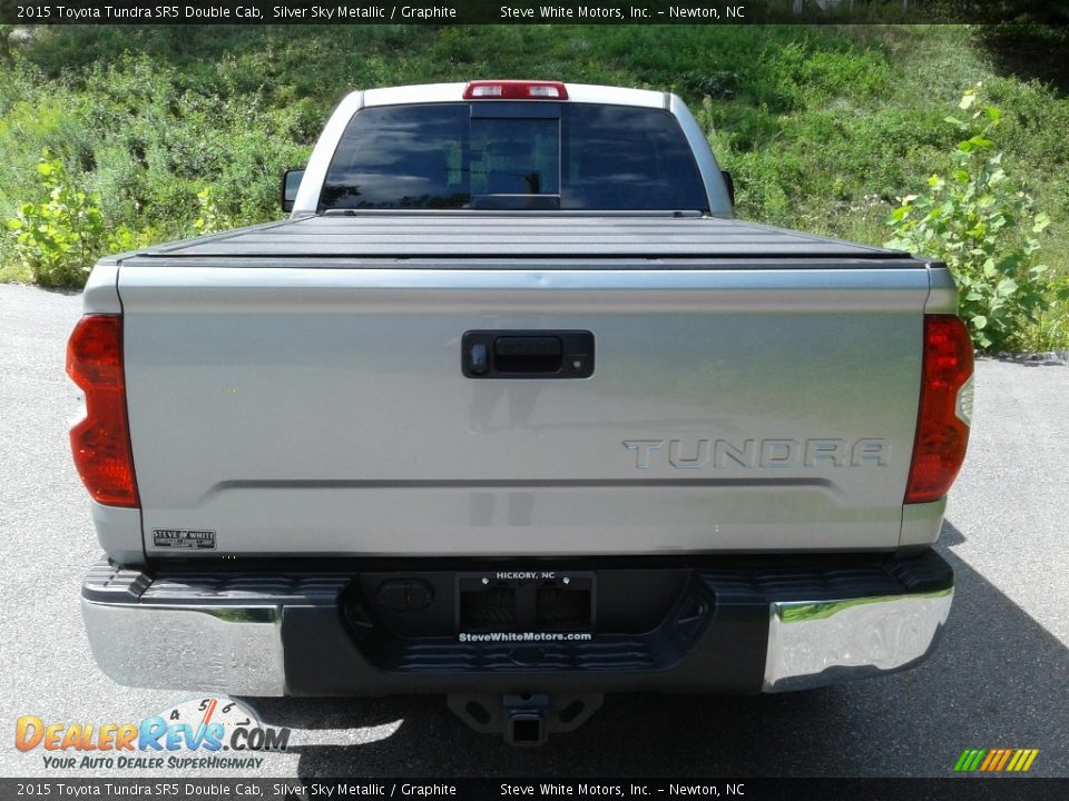 2015 Toyota Tundra SR5 Double Cab Silver Sky Metallic / Graphite Photo #10