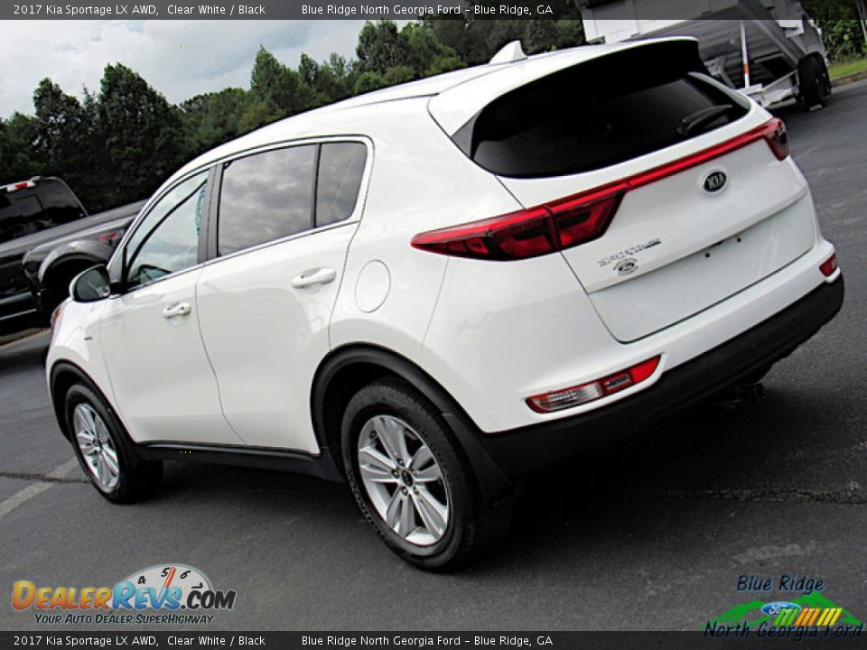 2017 Kia Sportage LX AWD Clear White / Black Photo #28