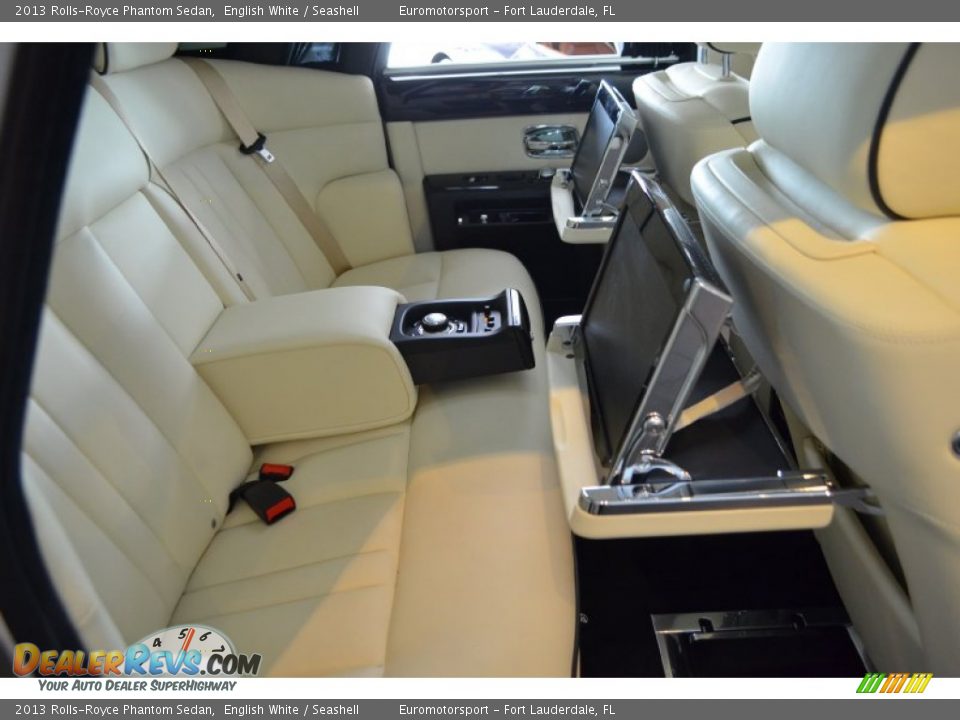 2013 Rolls-Royce Phantom Sedan English White / Seashell Photo #26
