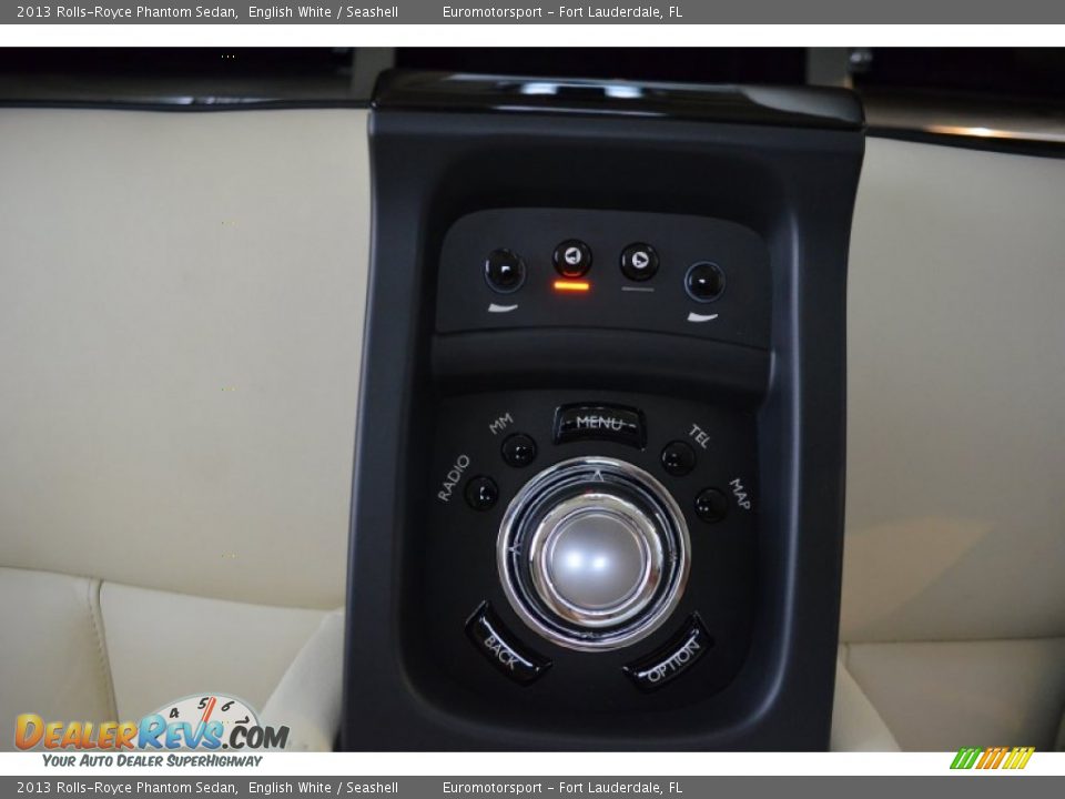 2013 Rolls-Royce Phantom Sedan English White / Seashell Photo #27
