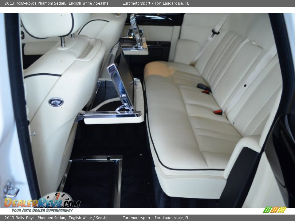 2013 Rolls-Royce Phantom Sedan English White / Seashell Photo #32