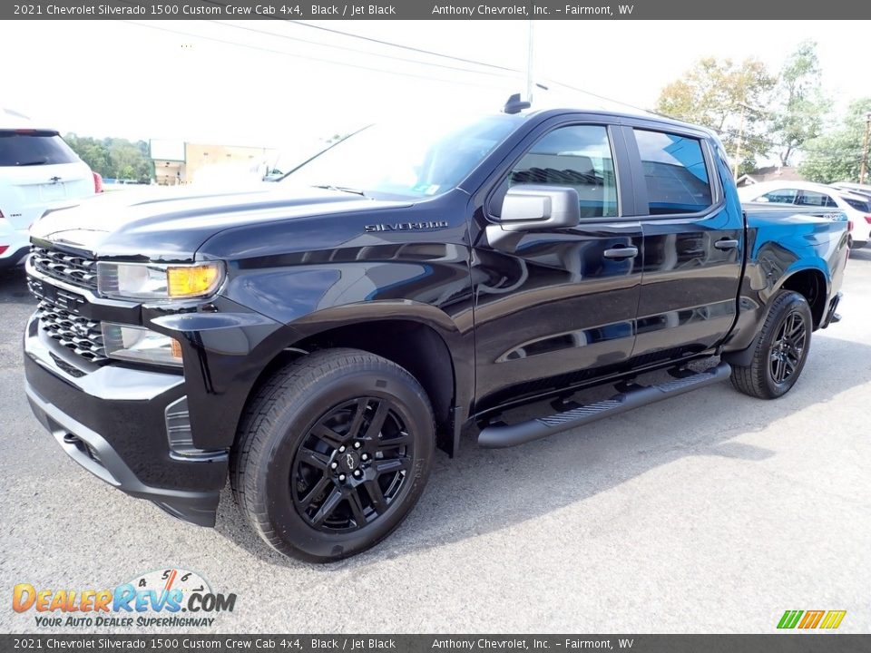 2021 Chevrolet Silverado 1500 Custom Crew Cab 4x4 Black / Jet Black Photo #7