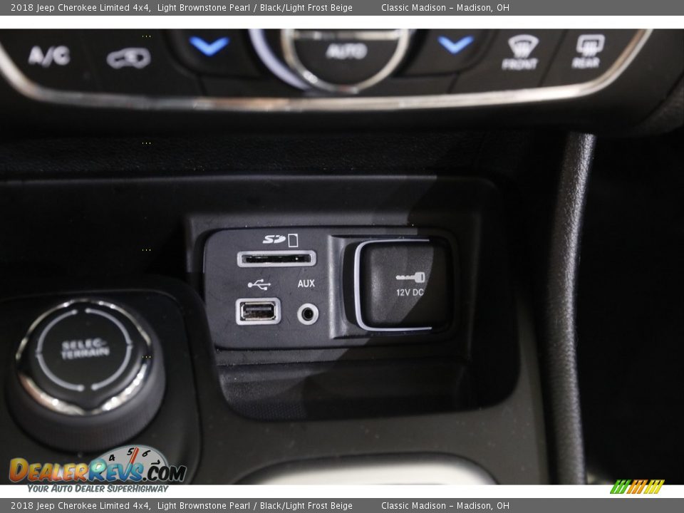 2018 Jeep Cherokee Limited 4x4 Light Brownstone Pearl / Black/Light Frost Beige Photo #17