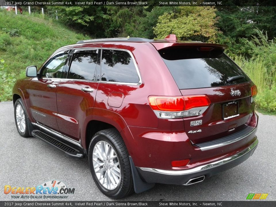 2017 Jeep Grand Cherokee Summit 4x4 Velvet Red Pearl / Dark Sienna Brown/Black Photo #9