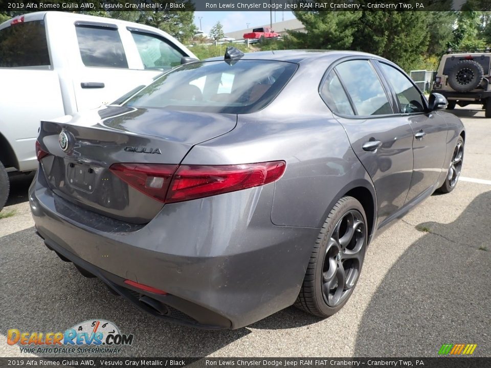 2019 Alfa Romeo Giulia AWD Vesuvio Gray Metallic / Black Photo #2