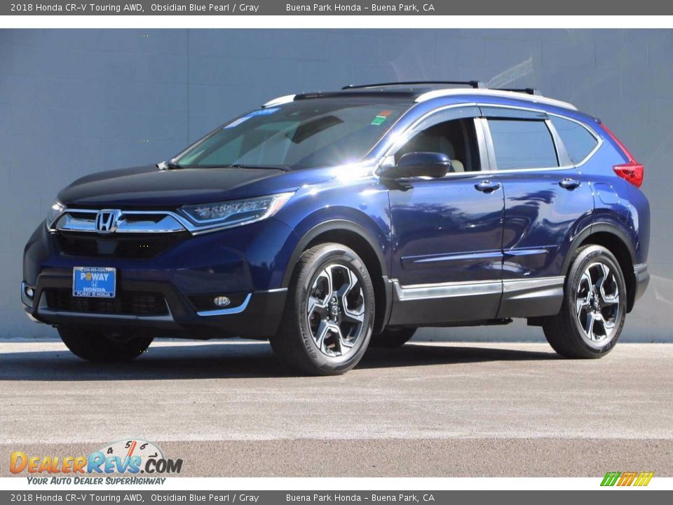 Front 3/4 View of 2018 Honda CR-V Touring AWD Photo #11